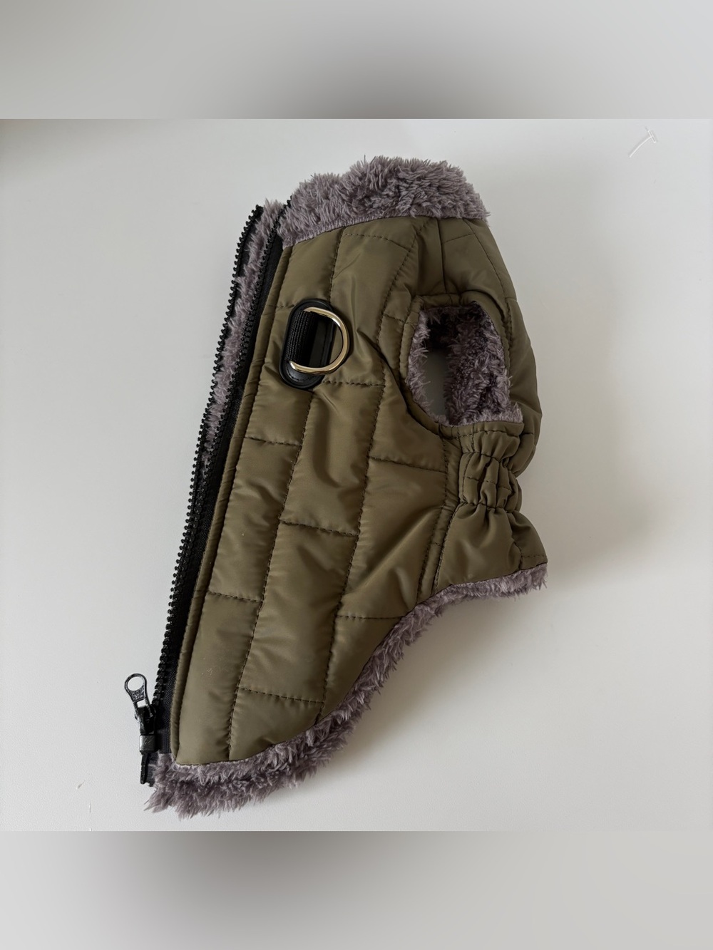 Small Dog Faux fur Jacket with‎ harness - Picture 5 of 8